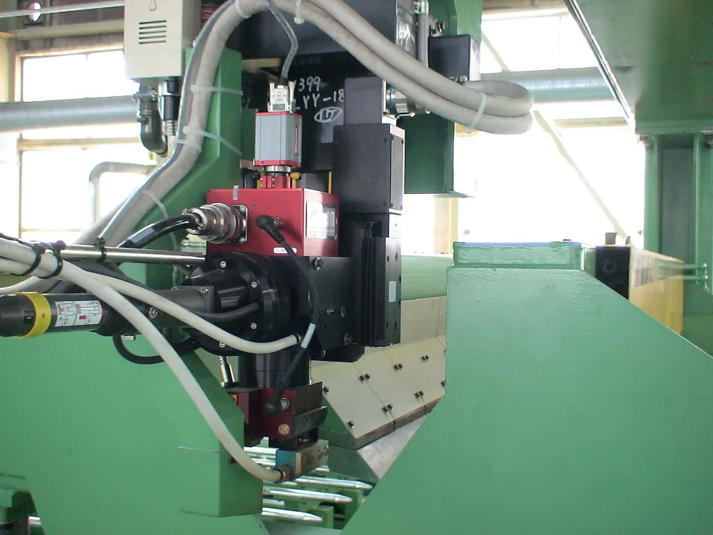 Transportation / Automotive, Aircraft, Railroad and Shipbuilding Applications by SERVO-ROBOT (Image Courtesy of Oyabe Seiki Co., Ltd.) Transportation / Automotive, Aircraft, Railroad and Shipbuilding Applications by SERVO-ROBOT (Image Courtesy of Oyabe Seiki Co., Ltd.)